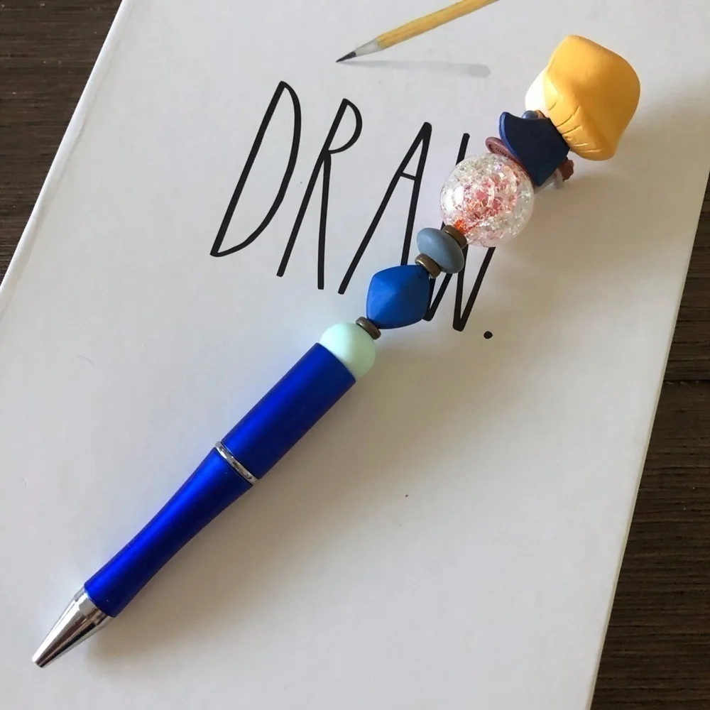 Disney Doorables: The Hunchback of Notre Dame: Phoebus Febo handmade beaded pen